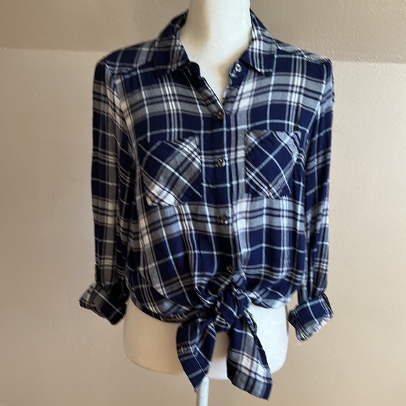 Motherhood flannel plaid maternity dress navy and white button front - Picture 9 of 11